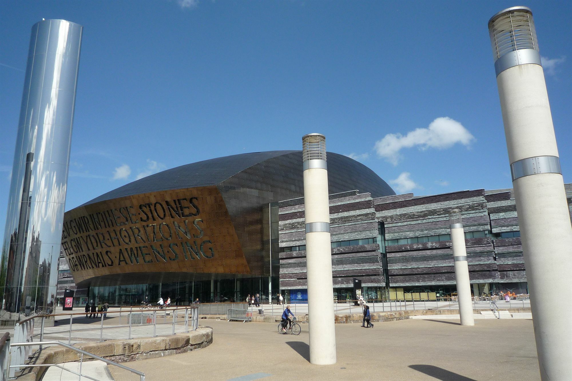 Quayside Serviced Apartments Cardiff Extérieur photo